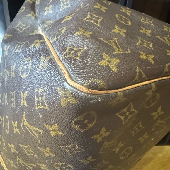 Louis Vuitton Keepall 55 Monogram - Picture 8 of 14